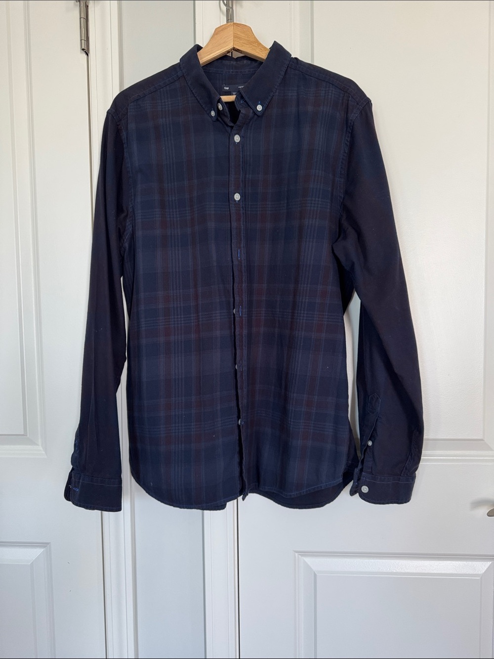 GAP Dark Navy Plaid Button-Down Shirt